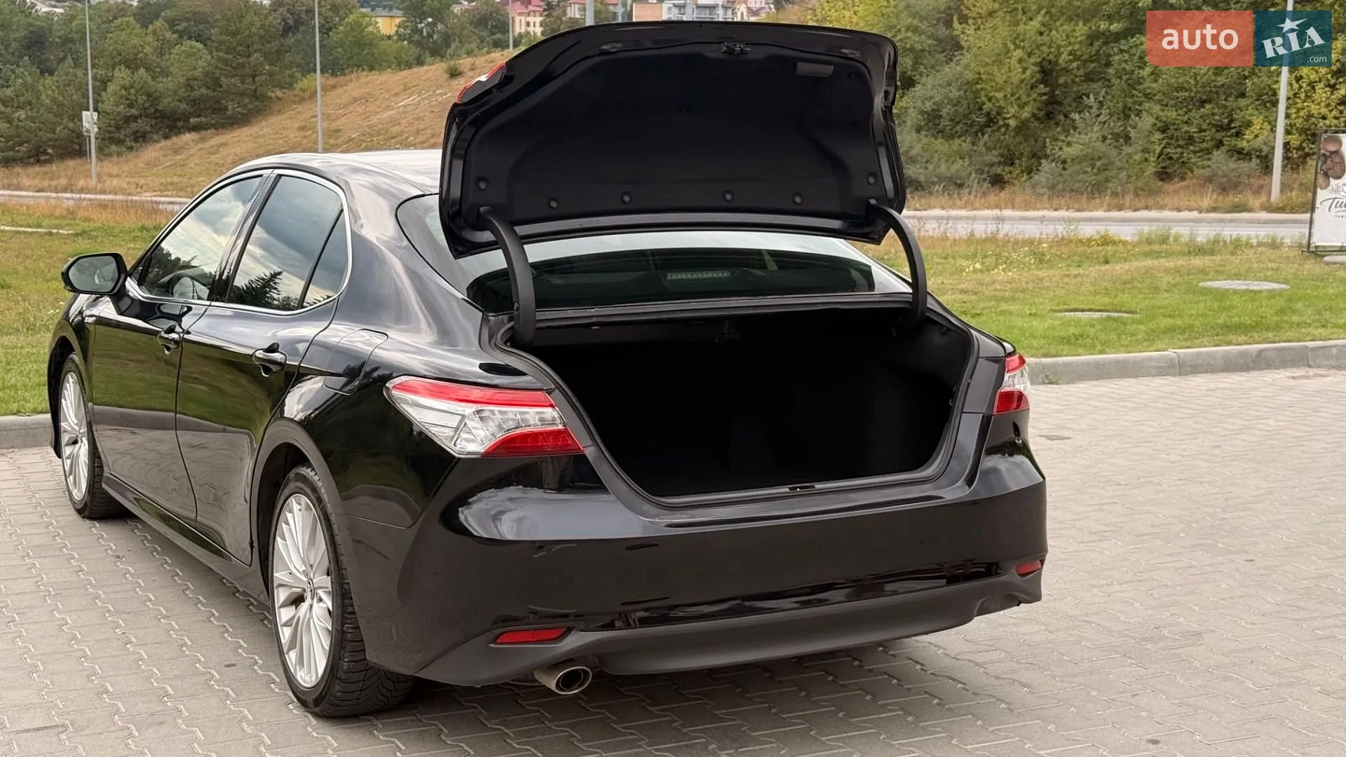 2019 Toyota Camry - мініатюра 23