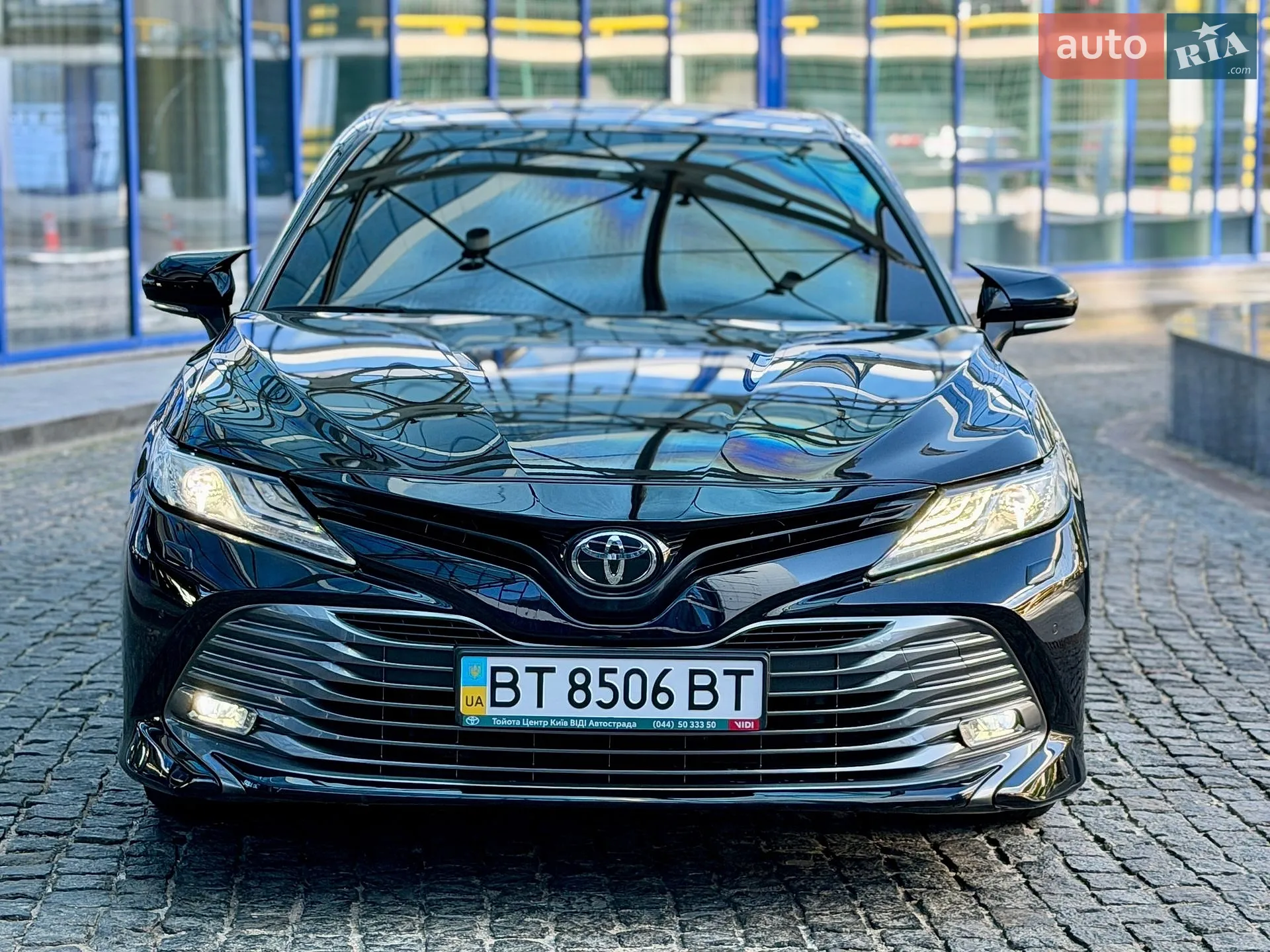 2018 Toyota Camry - мініатюра 3