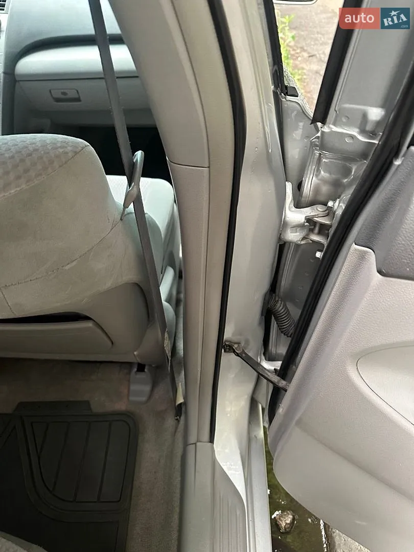 2010 Toyota Camry - мініатюра 6