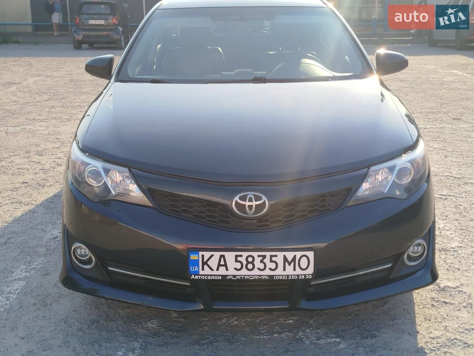 2012 Toyota Camry - фото 1