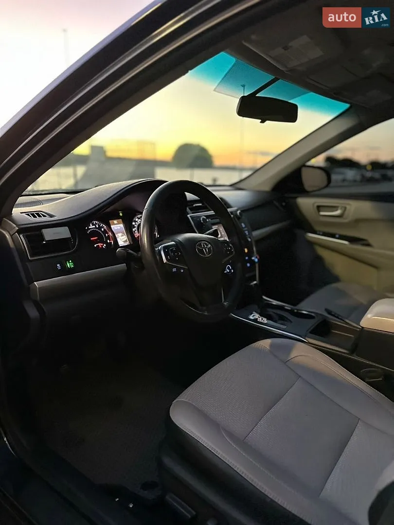 2016 Toyota Camry - мініатюра 11