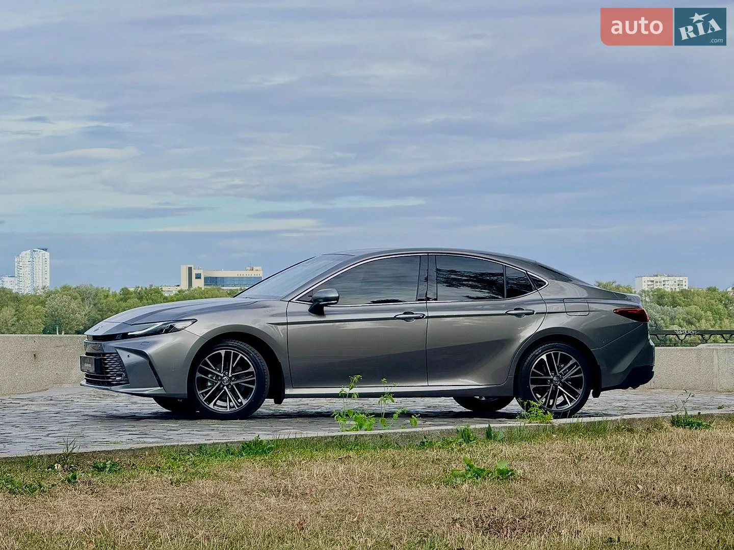 2026 Toyota Camry - мініатюра 15