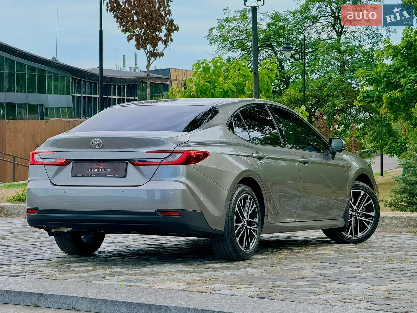2026 Toyota Camry - мініатюра 170