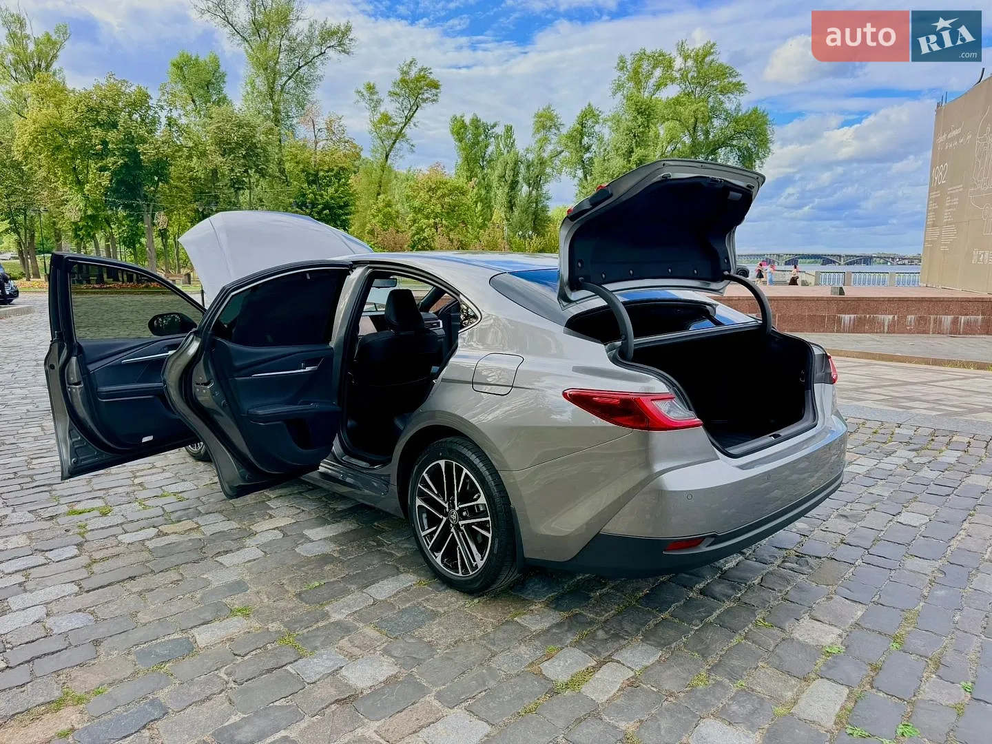 2026 Toyota Camry - мініатюра 209