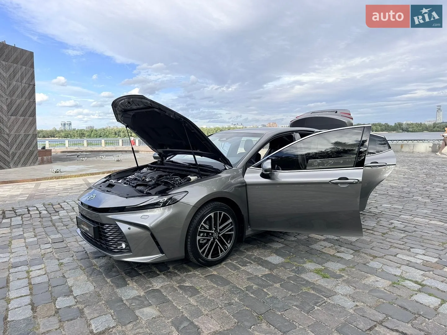 2026 Toyota Camry - мініатюра 214