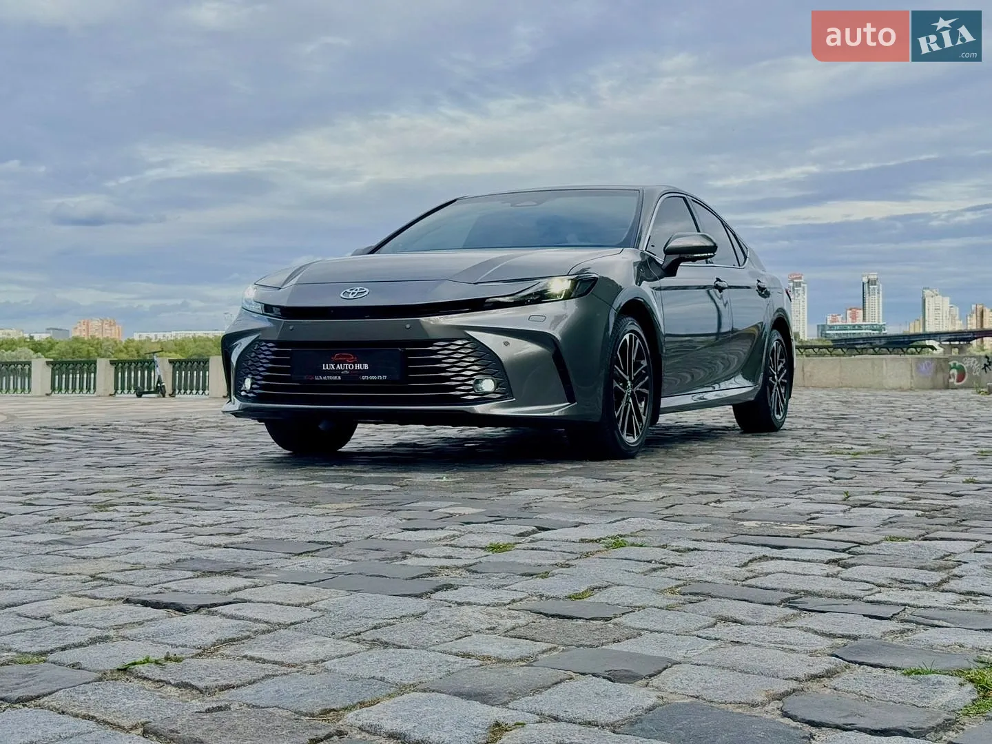 2026 Toyota Camry - мініатюра 235