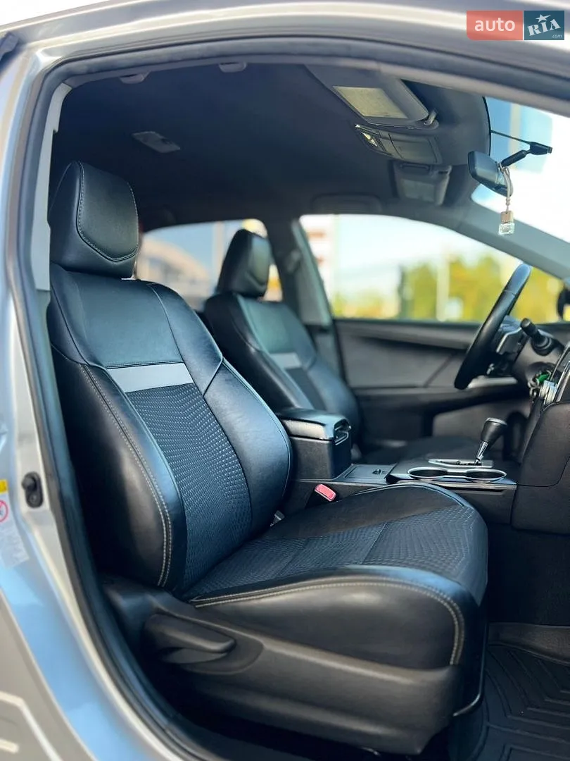 2014 Toyota Camry - мініатюра 16
