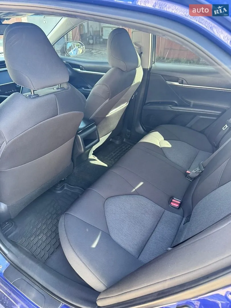 2018 Toyota Camry - мініатюра 8