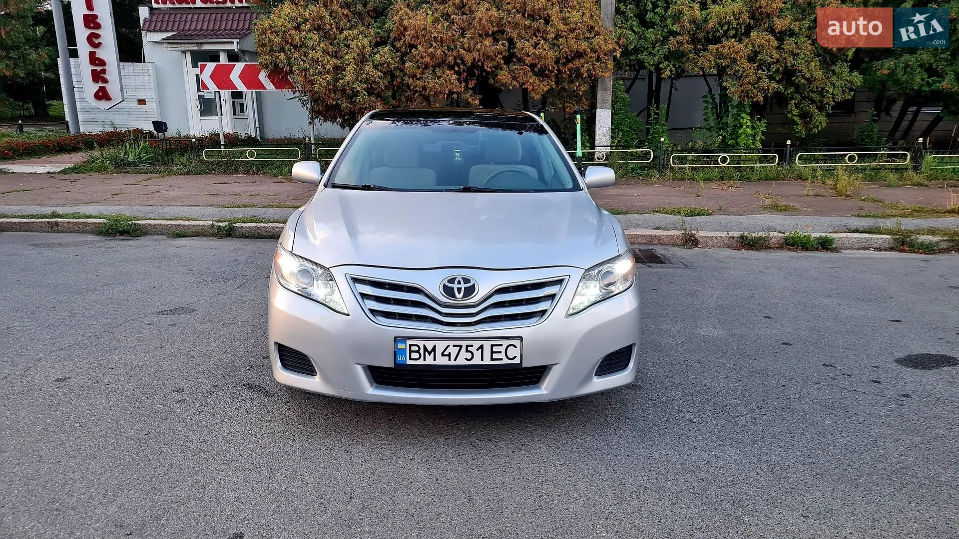 2010 Toyota Camry - мініатюра 2