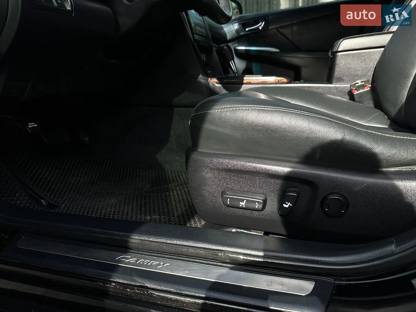 2014 Toyota Camry - мініатюра 21