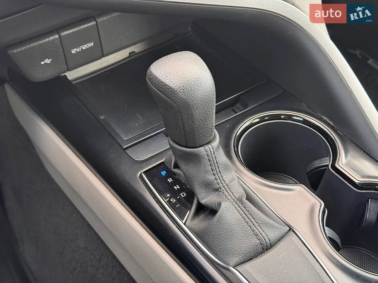 2020 Toyota Camry - мініатюра 20