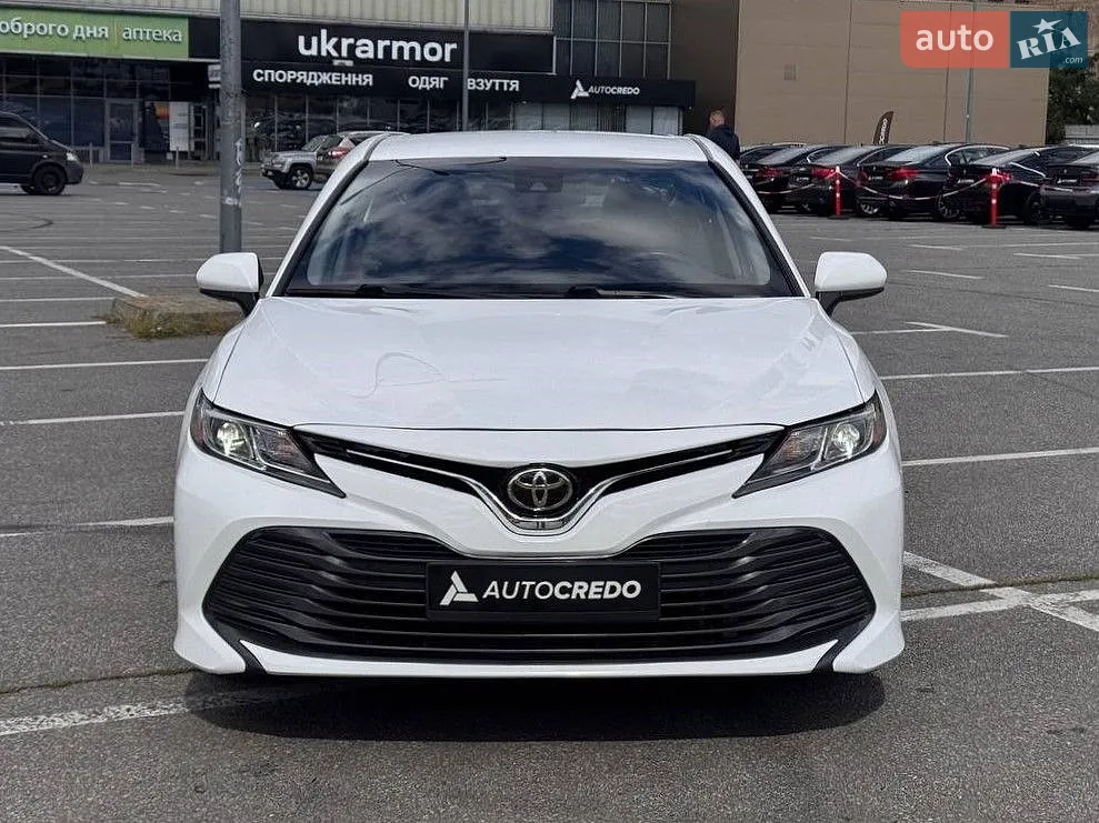 2020 Toyota Camry - мініатюра 2