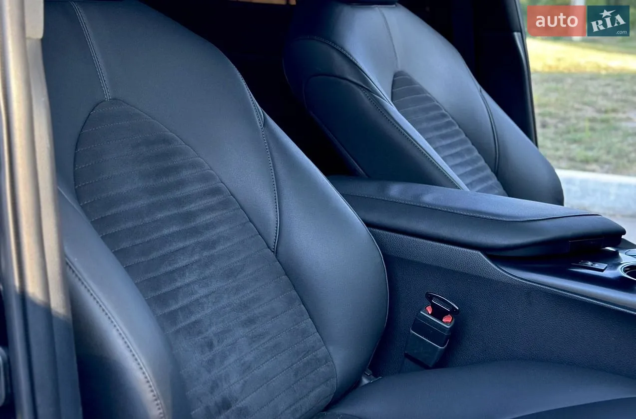 2017 Toyota Camry - мініатюра 13