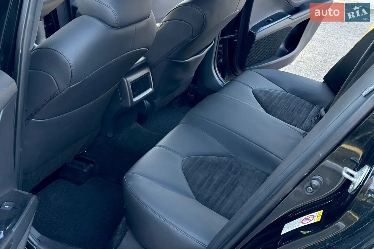 2017 Toyota Camry - мініатюра 15
