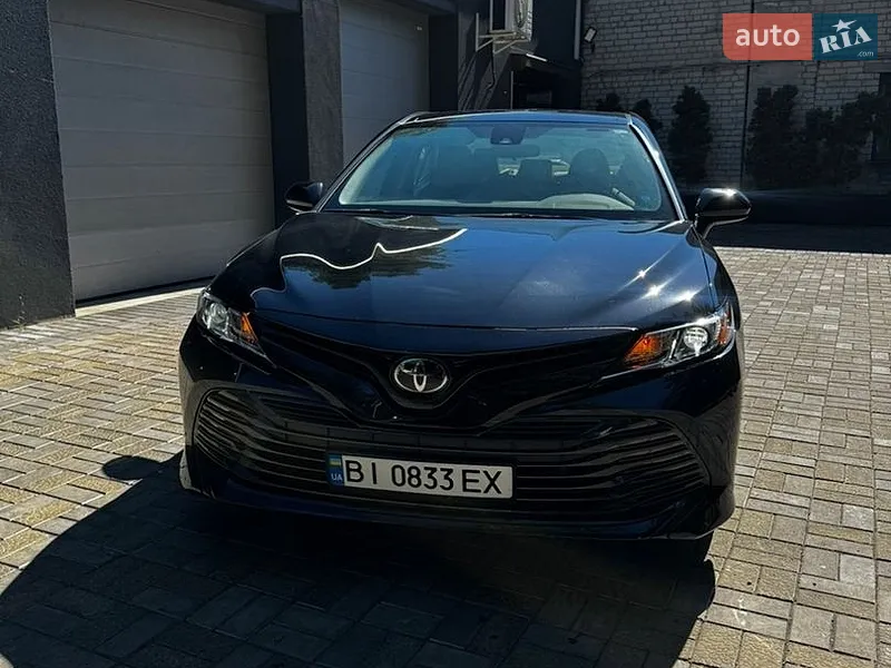 Toyota Camry 2019