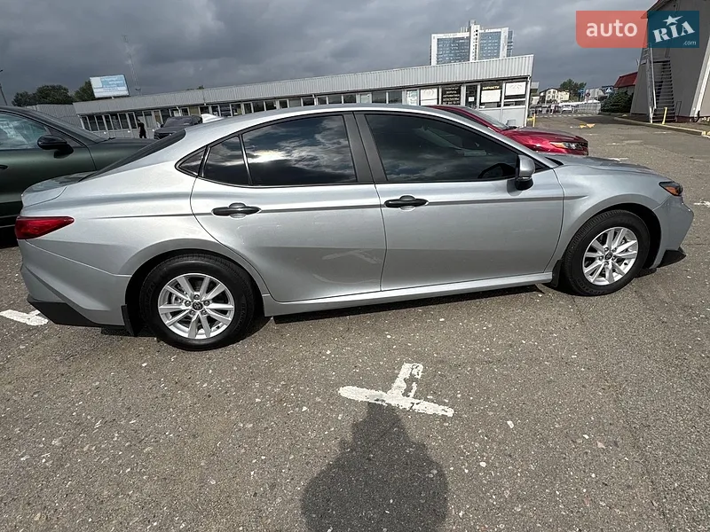 Toyota Camry 2024