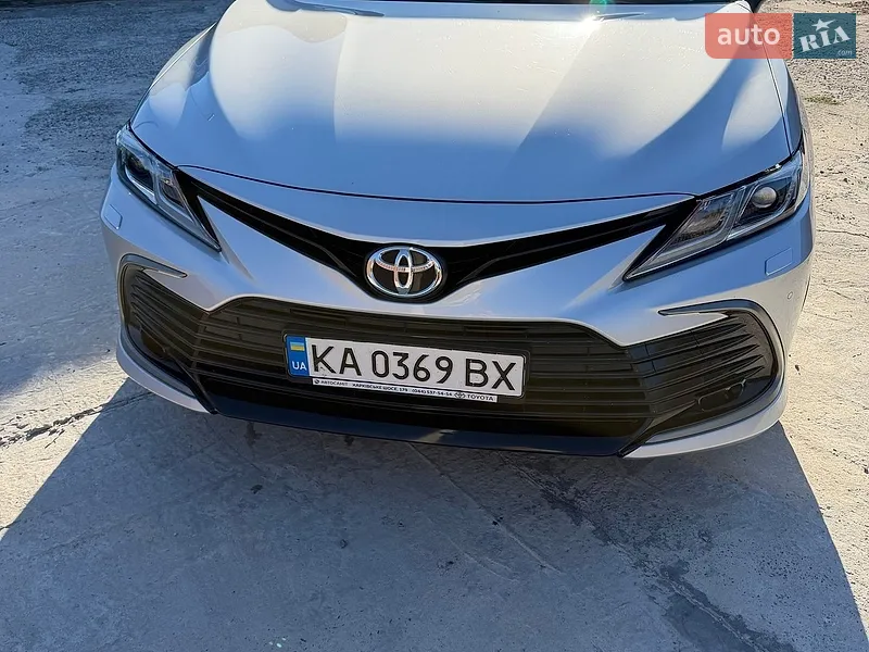 Toyota Camry 2021