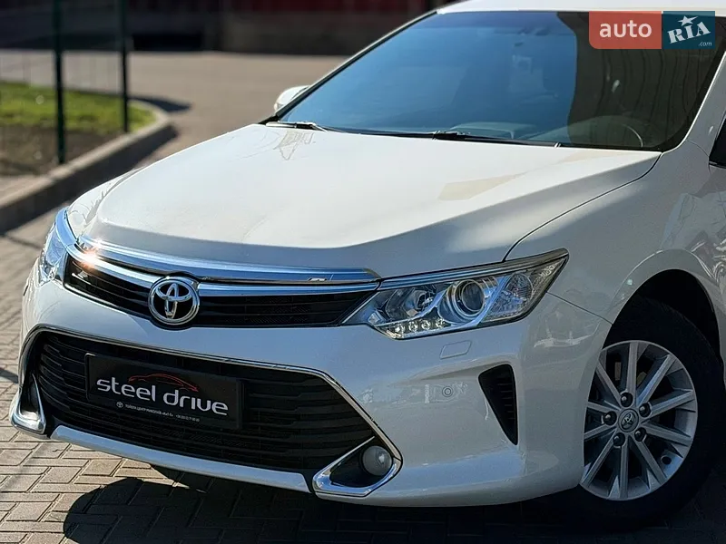 Toyota Camry 2017