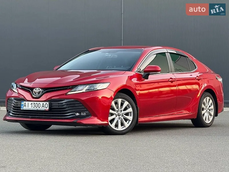 Toyota Camry 2019