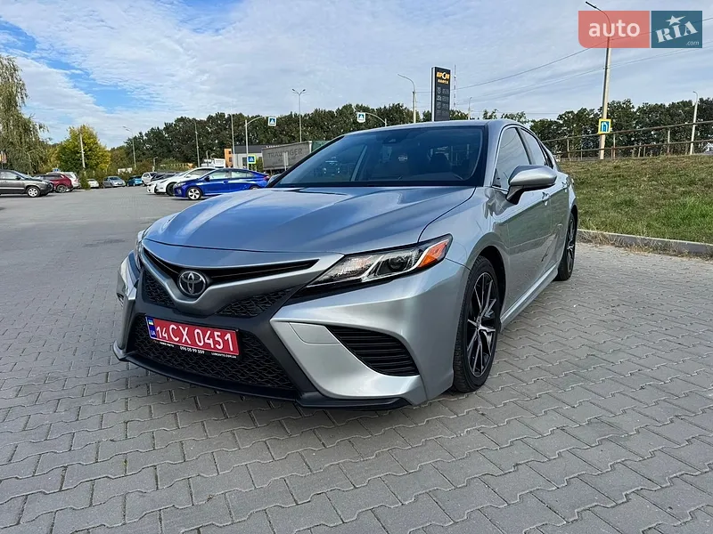 Toyota Camry 2020