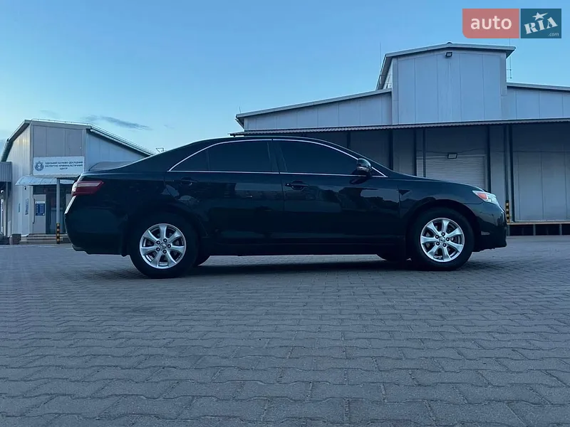 Toyota Camry 2010