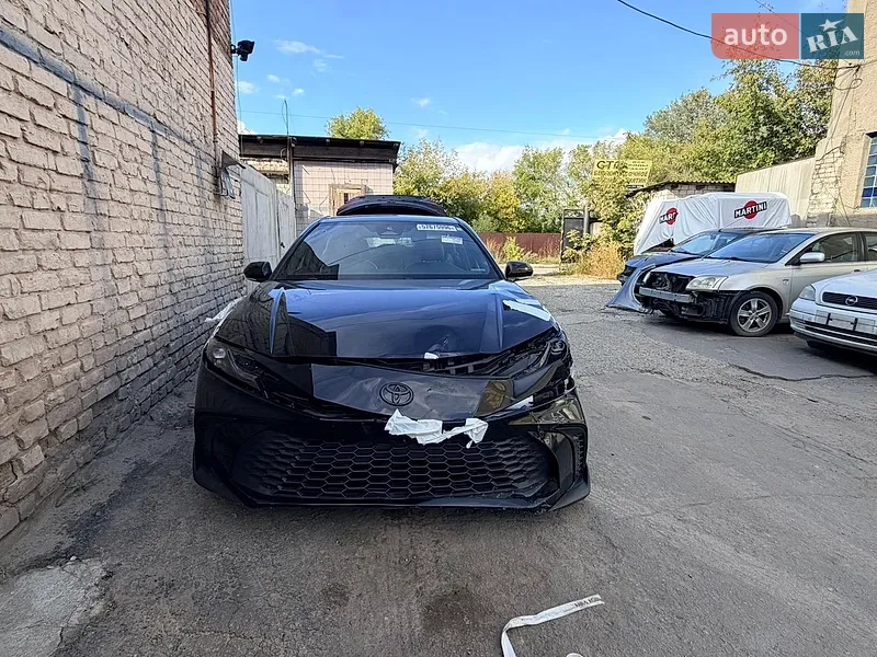 Toyota Camry 2025