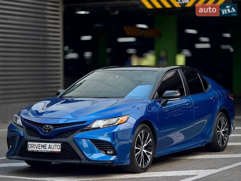 Toyota Camry 2017