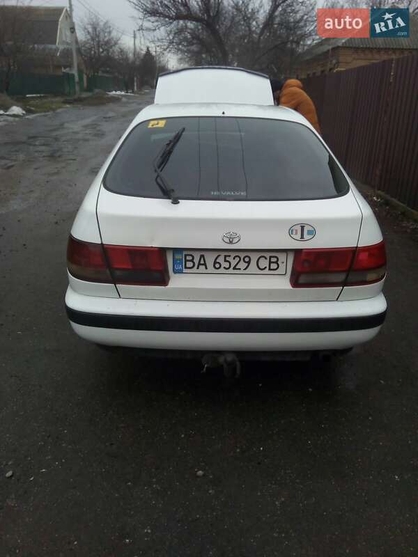 Седан Toyota Carina E 1995 в Кропивницькому
