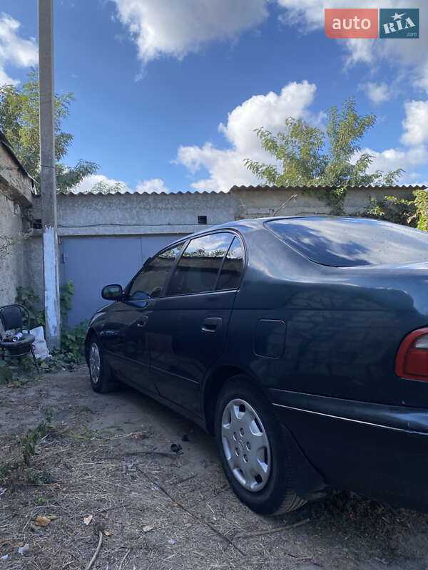 Седан Toyota Carina E 1993 в Белгороде-Днестровском