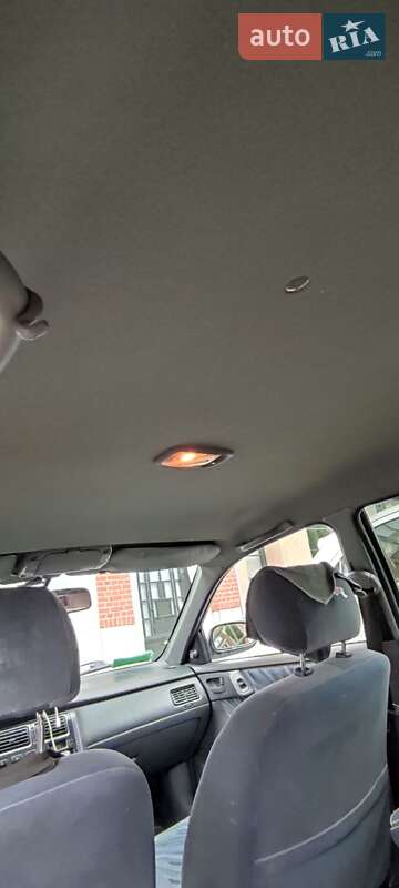 Універсал Toyota Carina E 1997 в Чернівцях