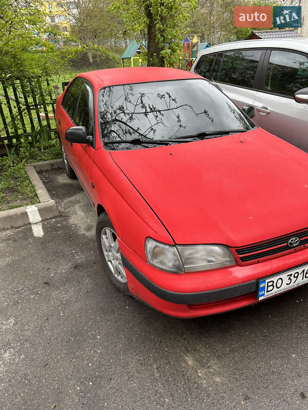 Седан Toyota Carina E 1995 в Тернополі