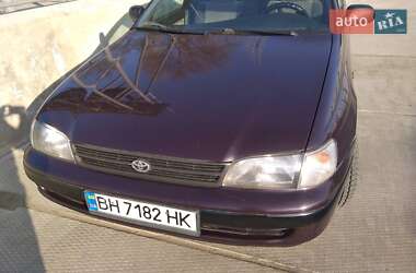 Седан Toyota Carina E 1993 в 
