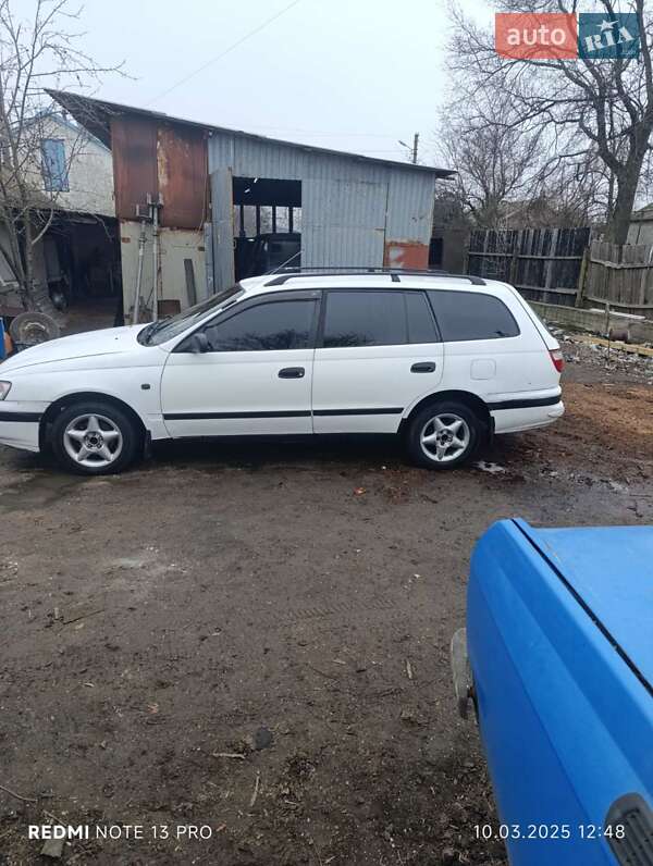 Универсал Toyota Carina E 1993 в Великодолинском