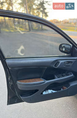 Седан Toyota Carina E 1995 в 