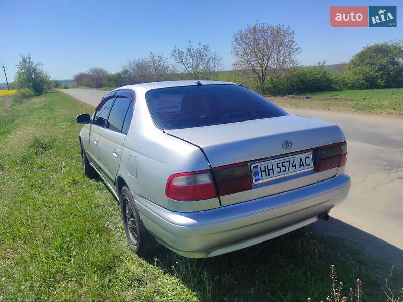 Седан Toyota Carina E 1997 в Кодимі