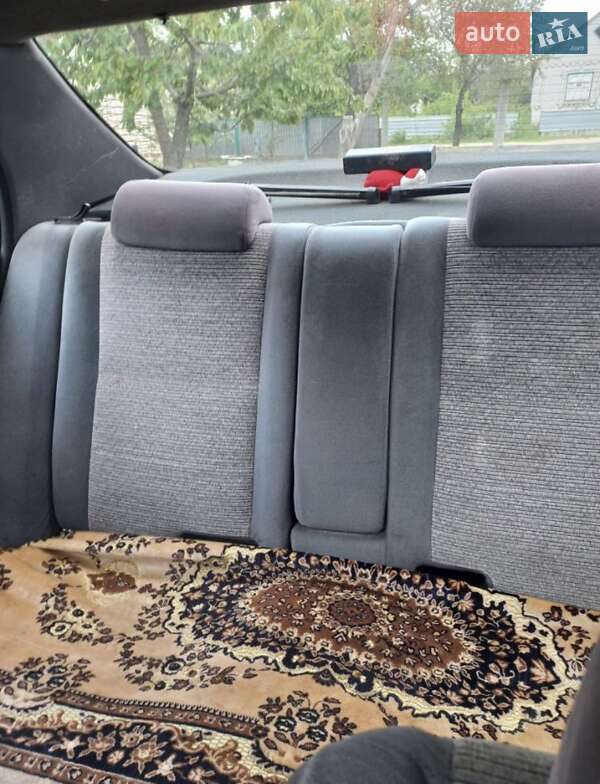 Седан Toyota Carina E 1995 в Теплике