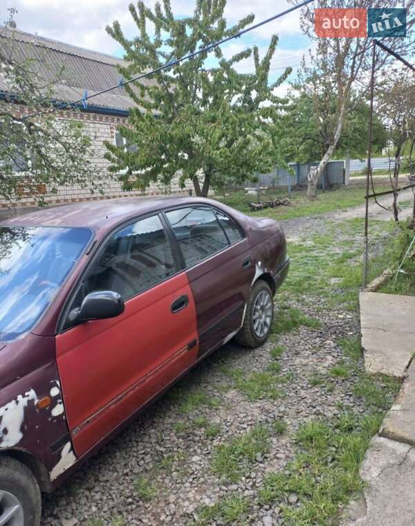 Седан Toyota Carina E 1995 в Теплике