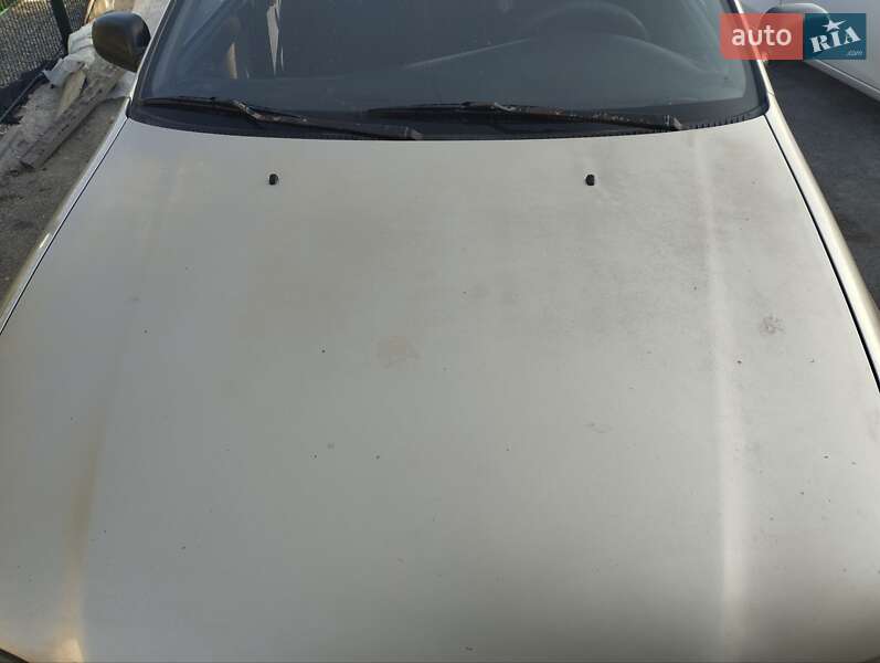 Седан Toyota Carina E 1993 в Слобожанском