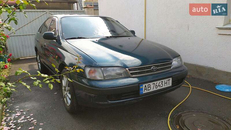 Лифтбек Toyota Carina E 1993 в Виннице