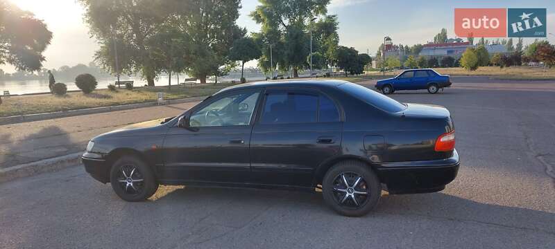 Седан Toyota Carina E 1995 в Черкасах