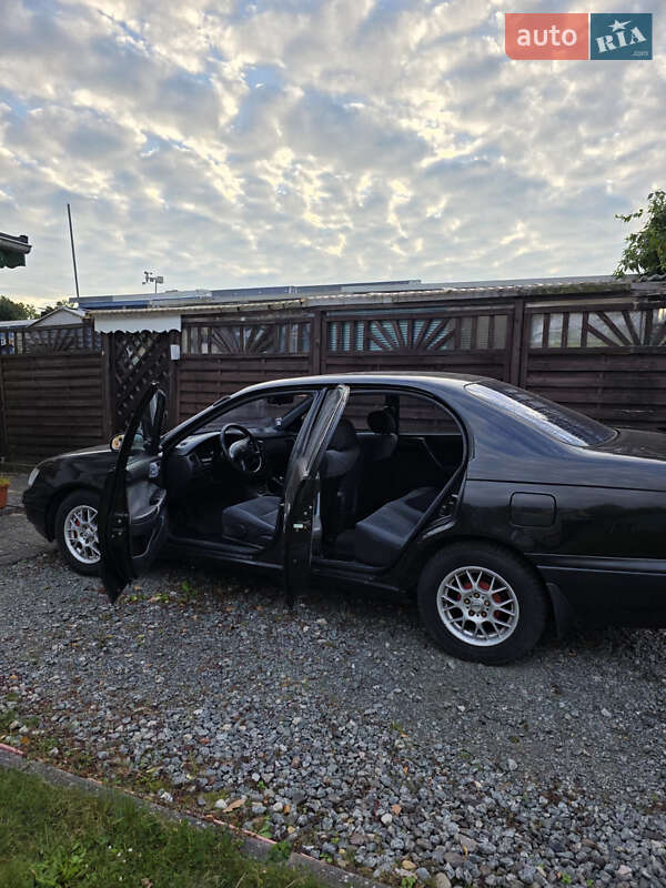 Седан Toyota Carina E 1996 в Ирпене