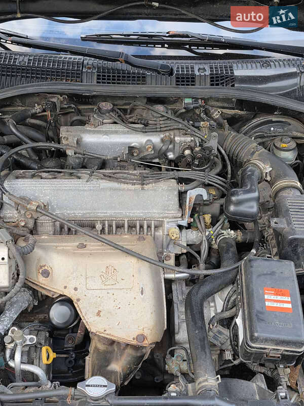 Седан Toyota Carina E 1996 в Ирпене