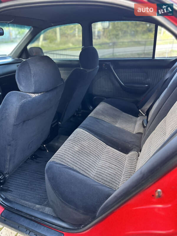 Седан Toyota Carina E 1994 в Одессе