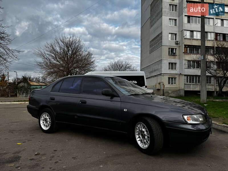 Седан Toyota Carina E 1995 в Одесі