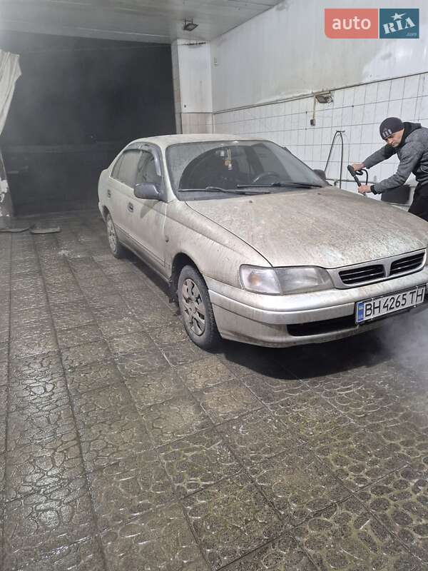 Седан Toyota Carina E 1997 в Подольске