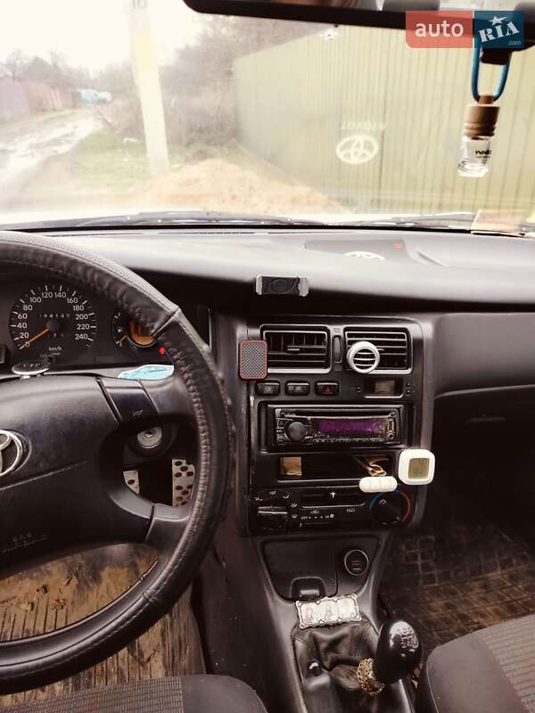 Седан Toyota Carina E 1994 в Одессе