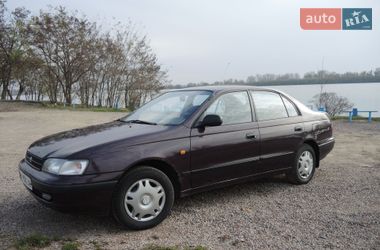 Седан Toyota Carina E 1994 в Измаиле