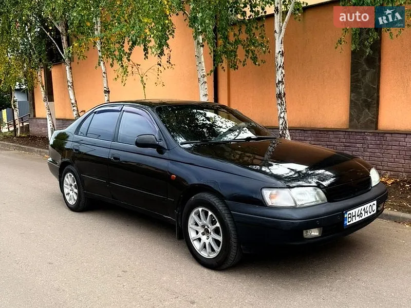 Toyota Carina E