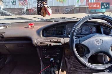 Седан Toyota Carina ED 1990 в 