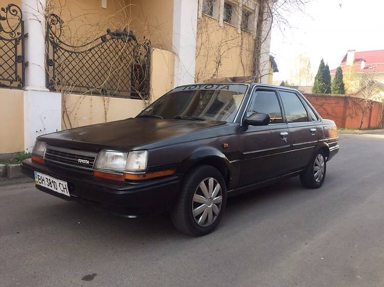 Toyota Carina 1988 года